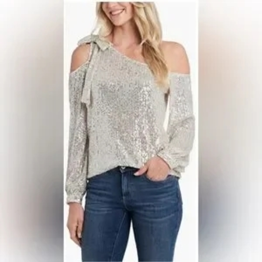 CeCe Silver Sequin One-Shoulder Top